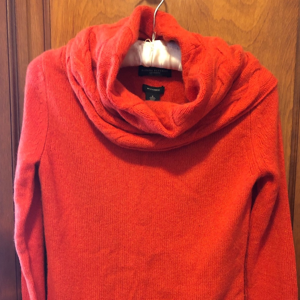 Banana Republic 100% cashmere cowl neck sweater